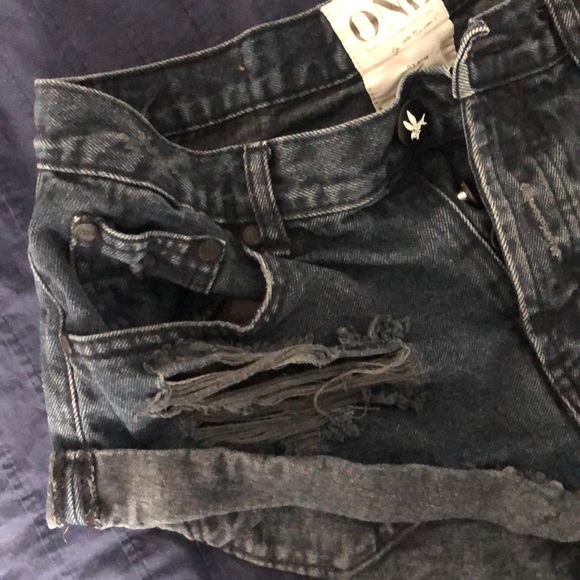 One Teaspoon Black Denim Shorts - Picture 3 of 3